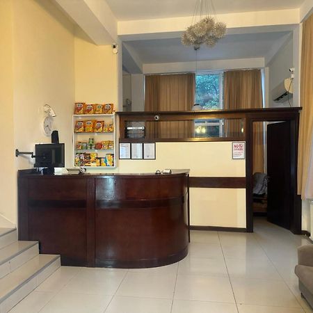 Hotel Skib Tbilisi Buitenkant foto