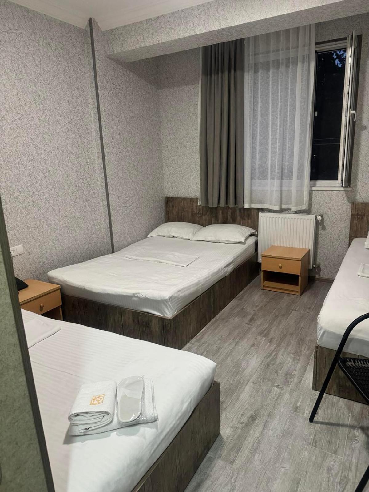 Hotel Skib Tbilisi Buitenkant foto