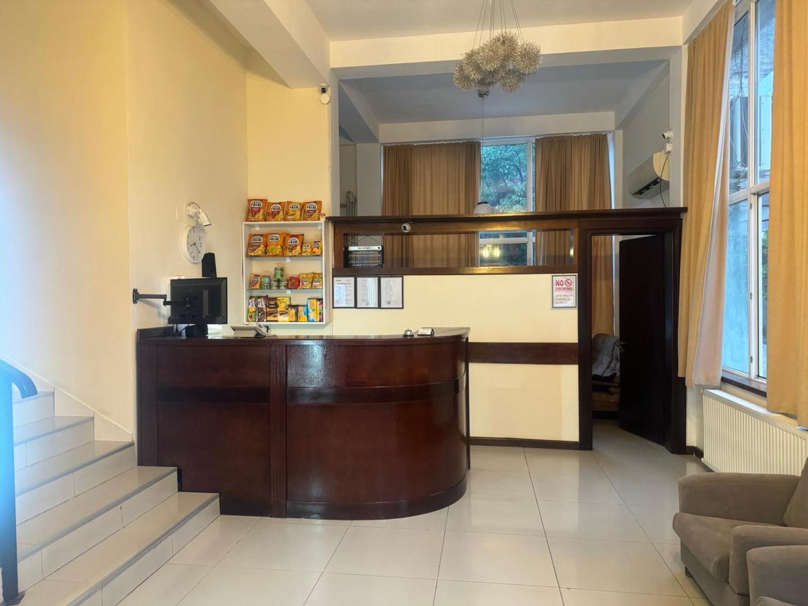 Hotel Skib Tbilisi Buitenkant foto