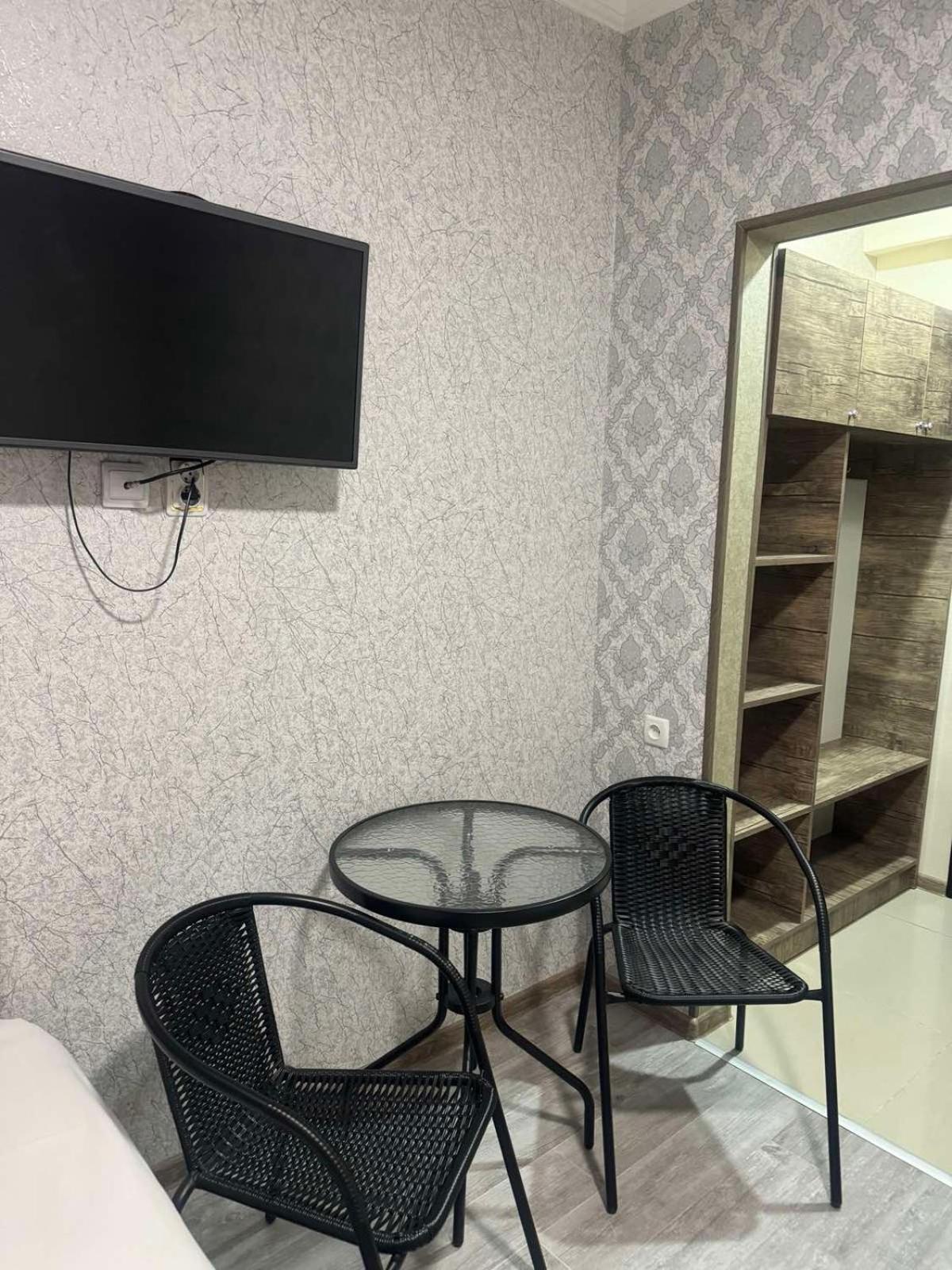 Hotel Skib Tbilisi Buitenkant foto