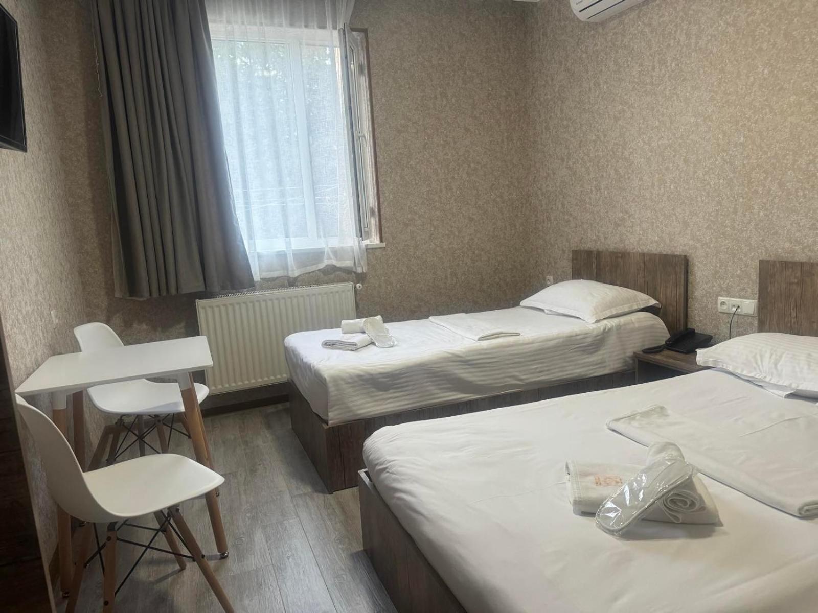 Hotel Skib Tbilisi Buitenkant foto
