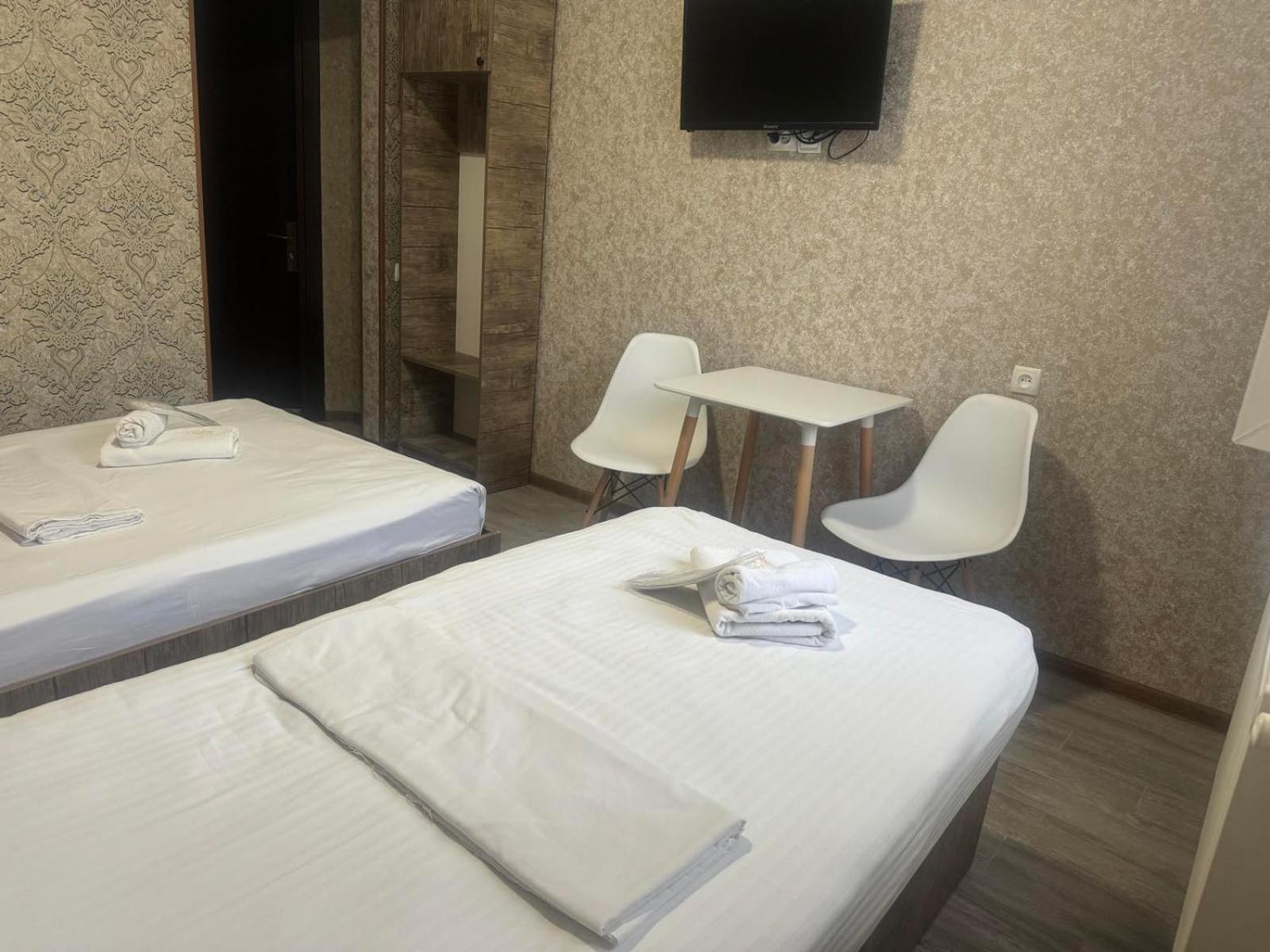 Hotel Skib Tbilisi Buitenkant foto