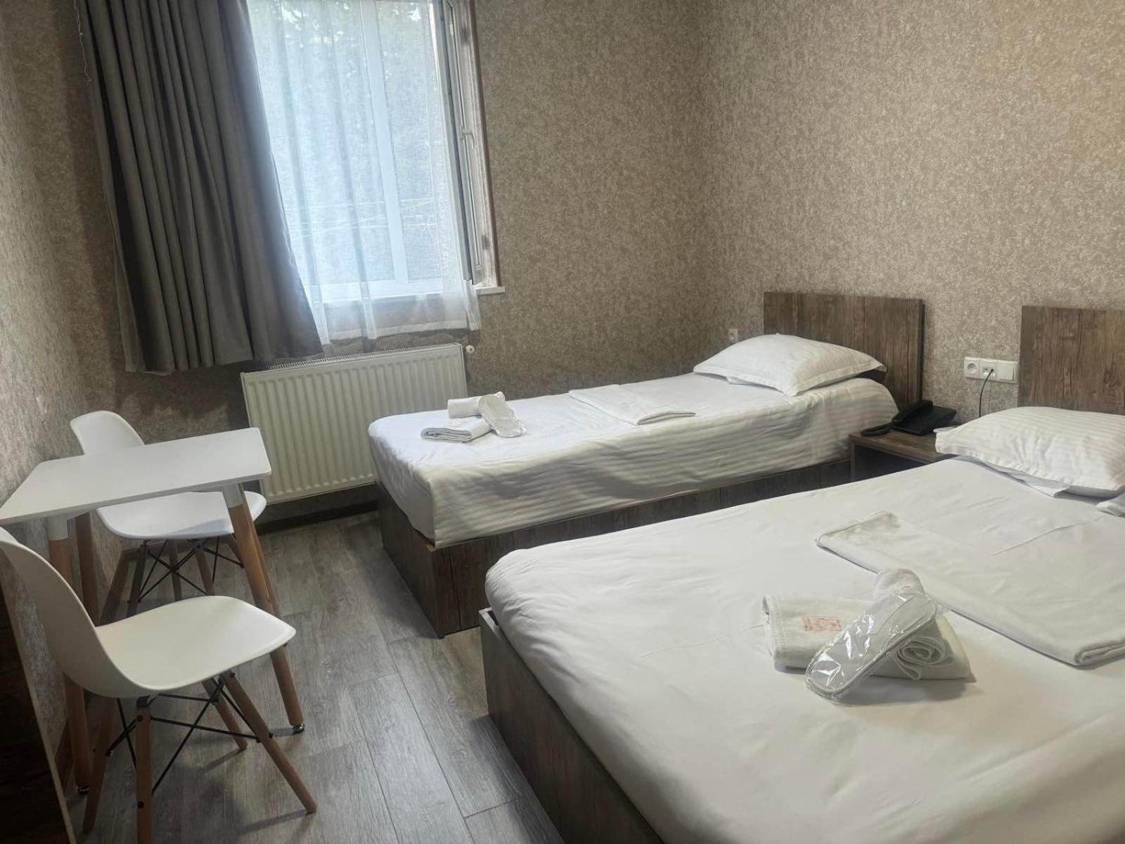Hotel Skib Tbilisi Buitenkant foto